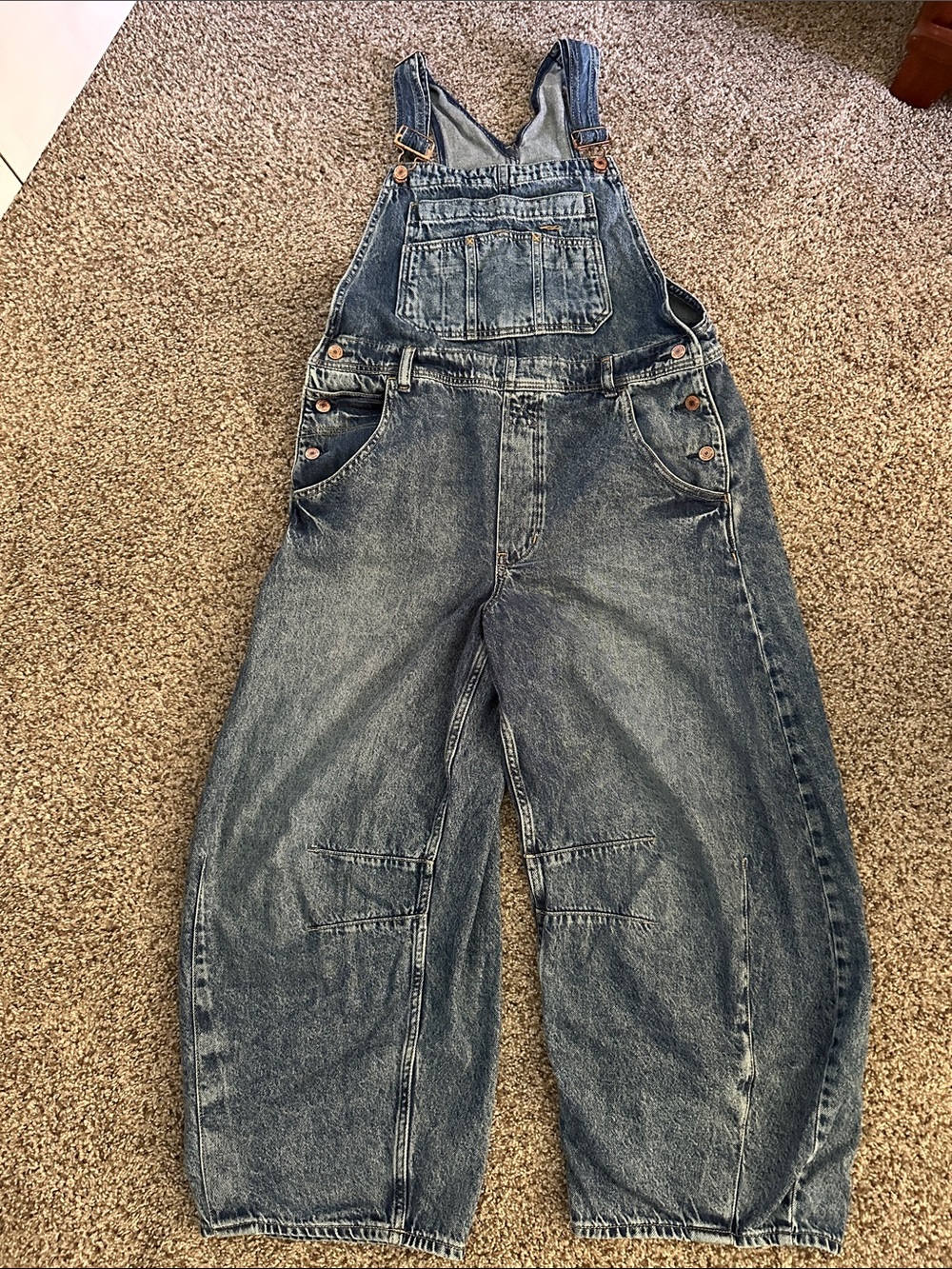 GAP Women’s Barrel Denim Overalls - Picture 1 of 2